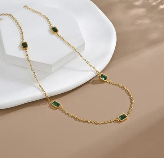 Green Emerald Chain