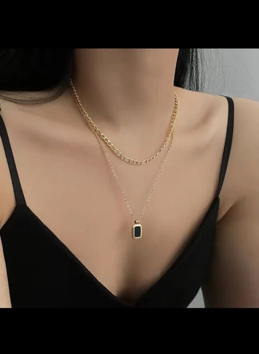 Black Pendant Chain